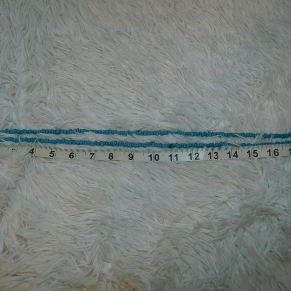 Gorgeous Turquoise Necklace 18 Inches - Picture 7 of 9